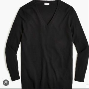 Jcrew Factory Wool-blend V-neck tunic sweater
Item BB086